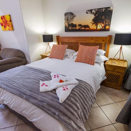 The Pecan Tree Guesthouse Sandton Extérieur photo