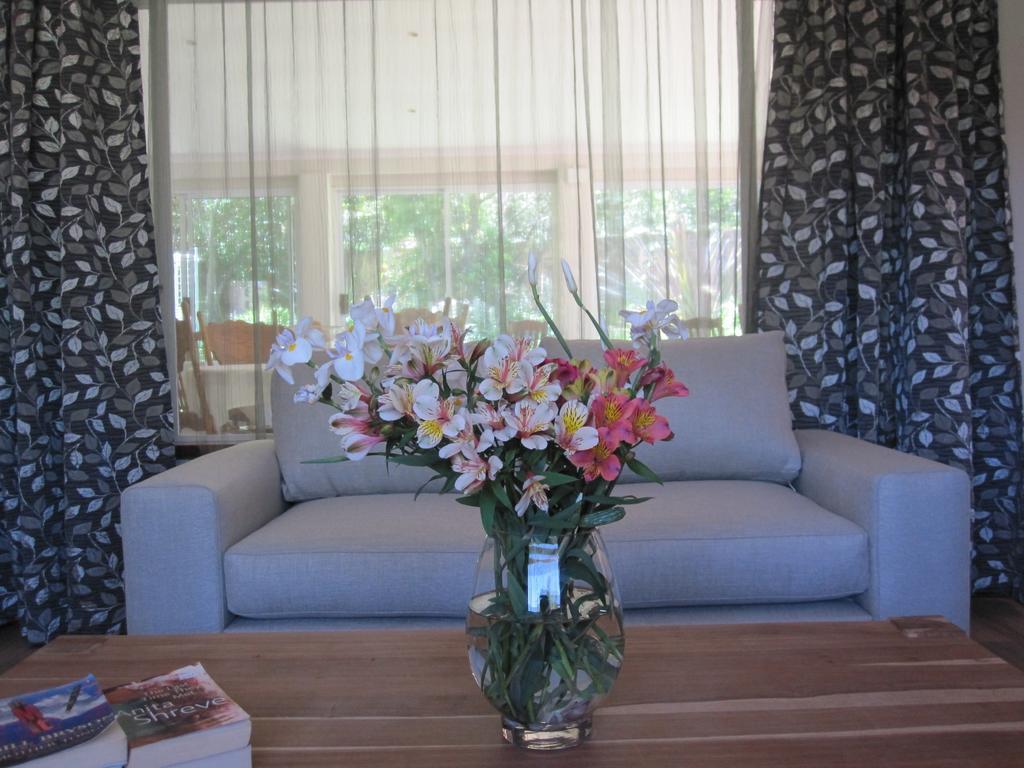 The Pecan Tree Guesthouse Sandton Extérieur photo